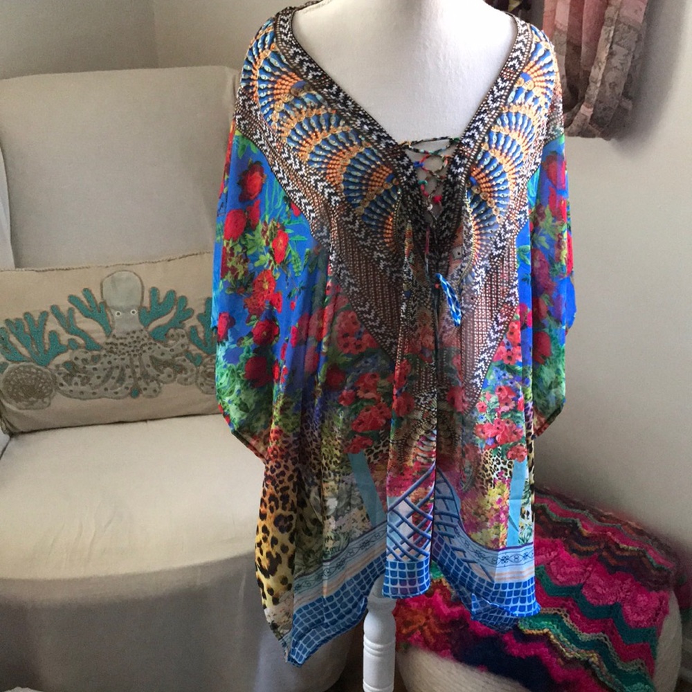 Short caftan